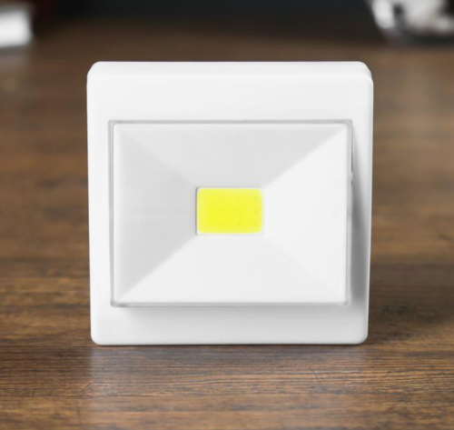 Ночник LED пластик на магните от батареек "Выключатель однокнопочный" 2,5х8х10 см 1928643 фото 4