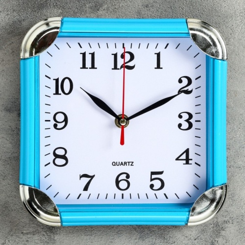 Часы настенные квадратные Flat, 19,5 ? 19,5 см, рама голубая, углы хром 1195063